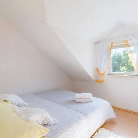 شقة Stella - Two Bedroom With Balcony And Sea View Marilena سبليتسكا