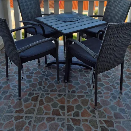 Stella - Two Bedroom With Balcony And Sea View Marilena Splitska