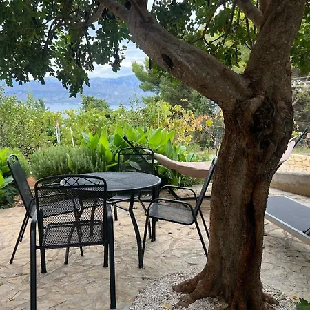 Stella - Two Bedroom With Balcony And Sea View Marilena Apartman Splitska